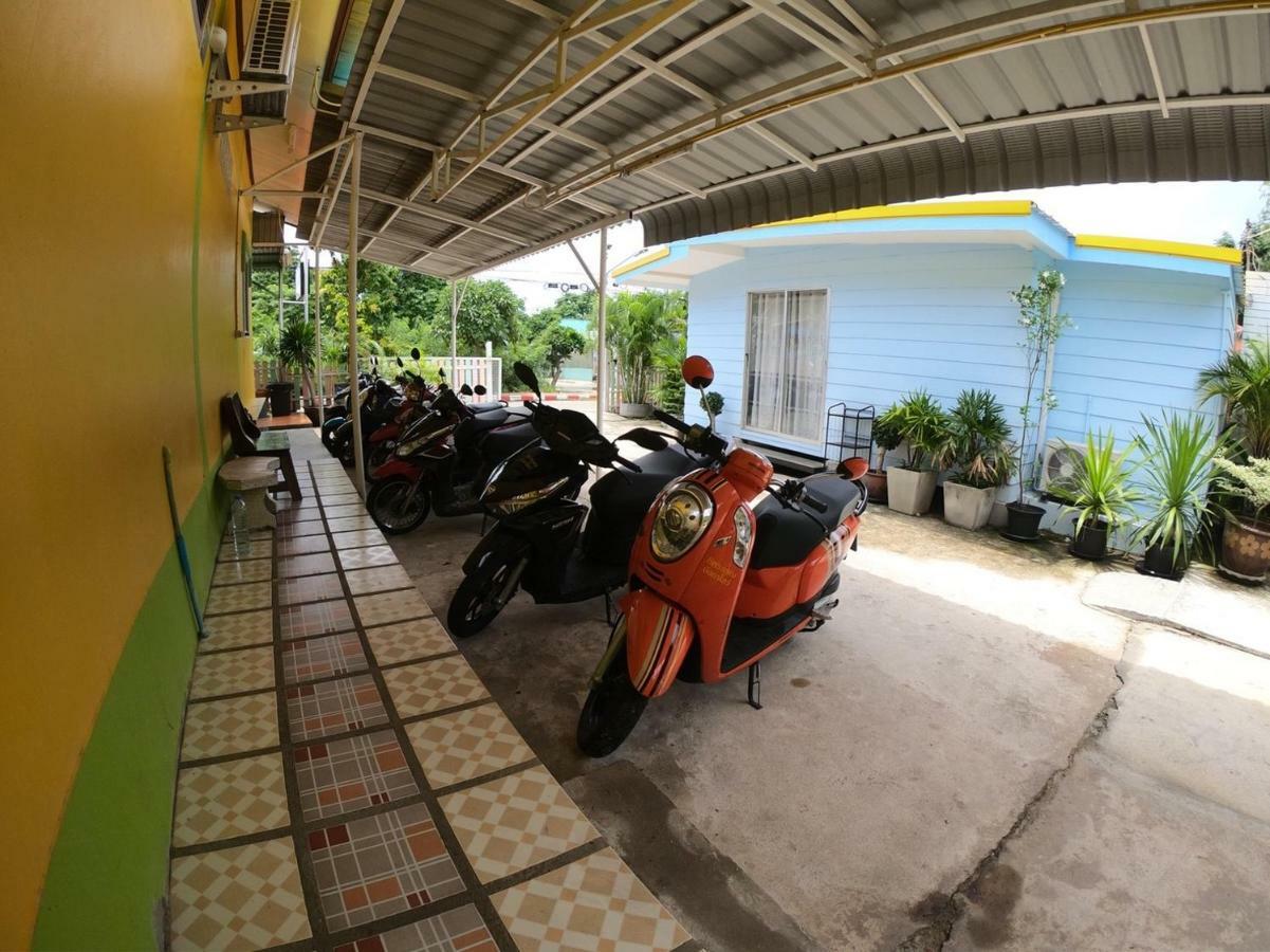 Thippawan Bungalow Ko Sichang Exterior foto